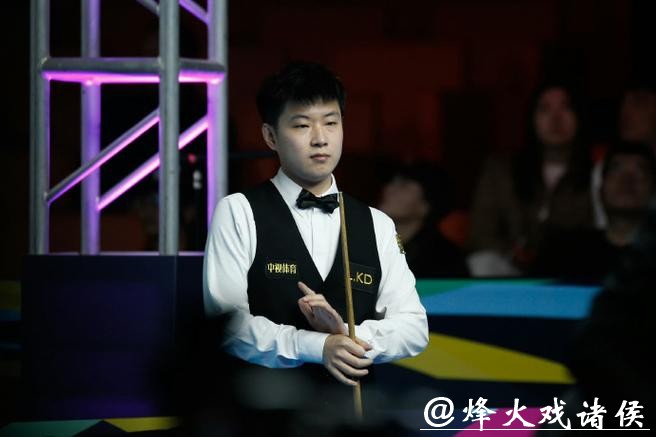 赵心童6-1战胜斯佳辉 晋级斯诺克国锦赛八强 赵心童6-1战胜斯佳辉 晋级斯诺克国锦赛八强