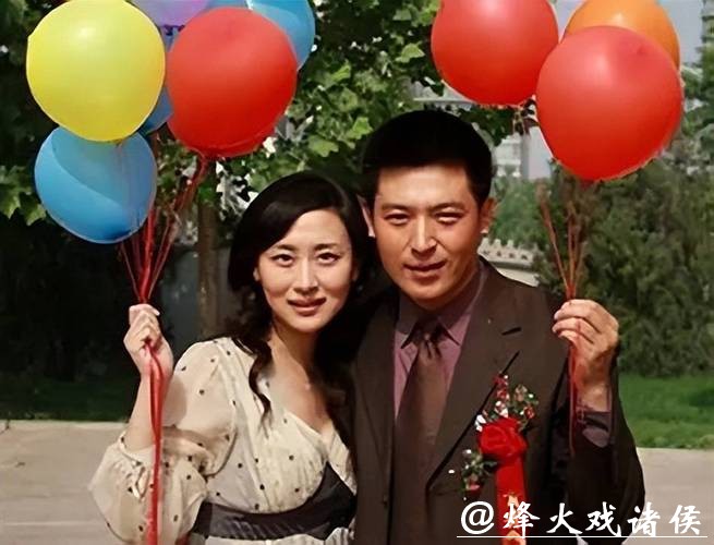 原来“春晚钉子户”孙涛的妻子竟是李莉，难怪他年年登春晚